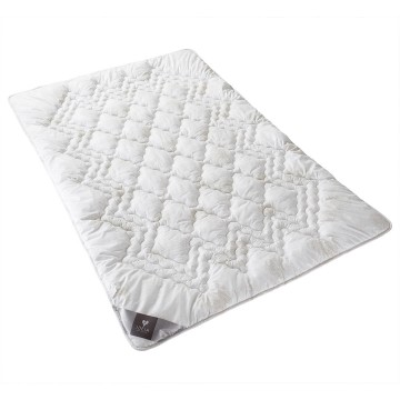 Ковдра Air Dream Classic літня IDEIA 200*220 см, антиалергенна, з принтом, щіл. 150